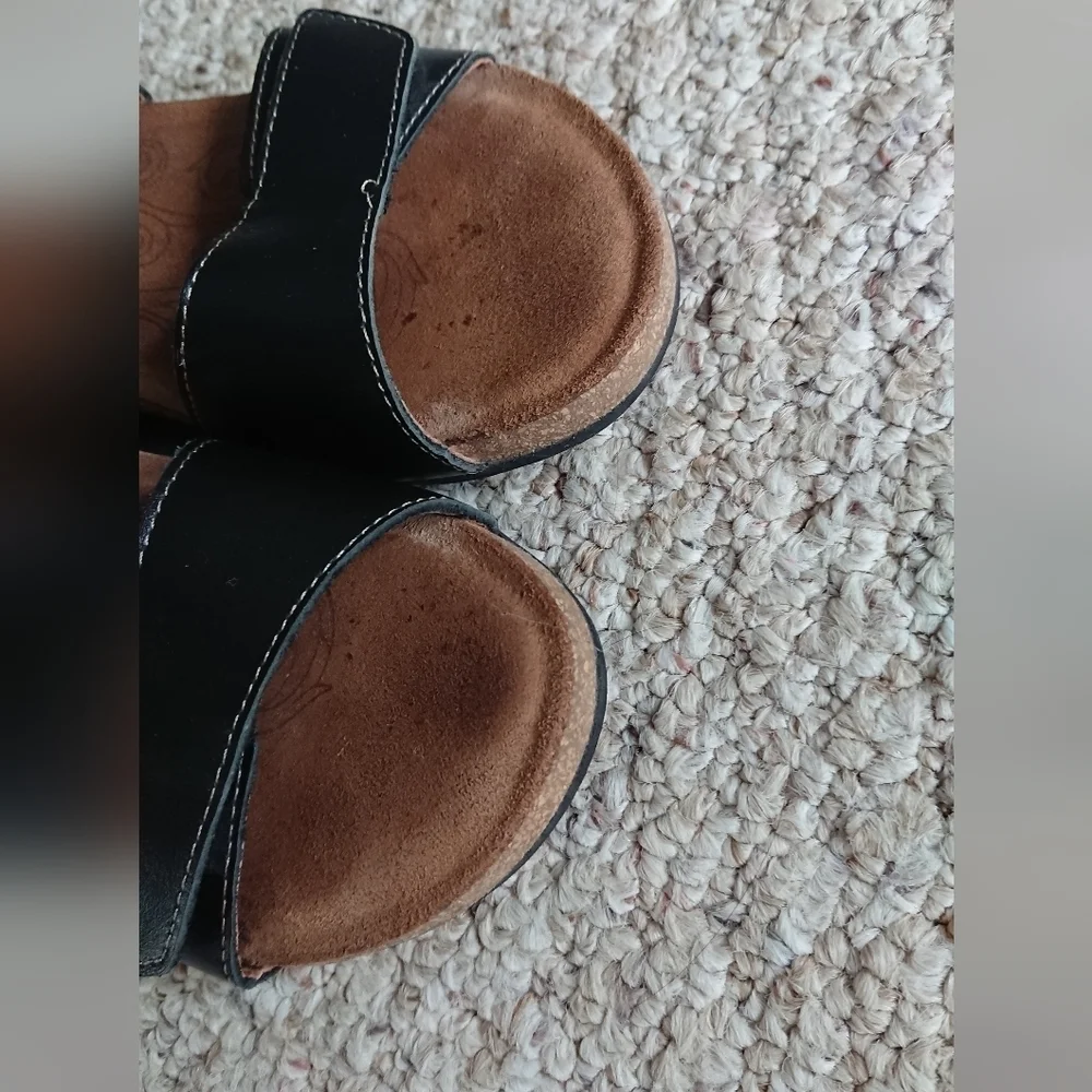 Taos My Dear Black Slide Sandals with Buckle size 6.5